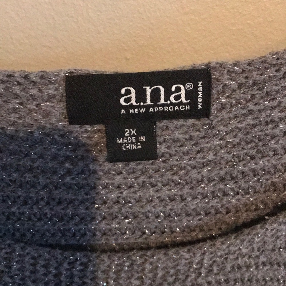 Sweater - Picture 3 of 5